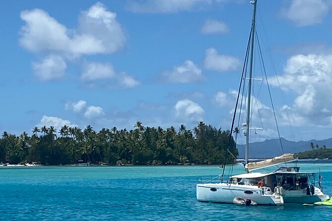 4 Days and 3 Nights in Catamaran on Raïatea and Tahaa - A small catamaran is the main attraction