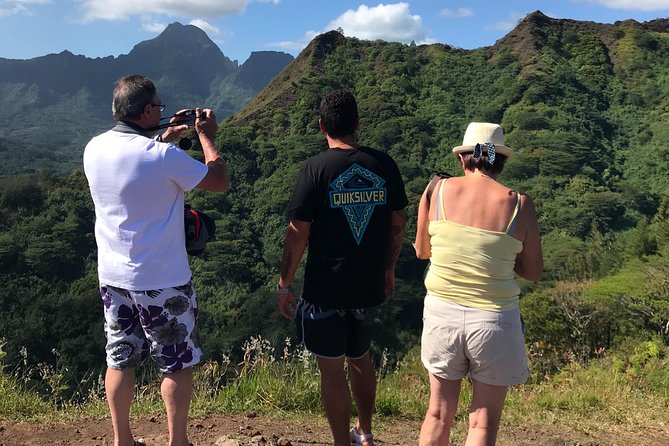 4x4 Moorea Safari Tours : Private tours - A refreshing stop at Moorea’s juice factory
