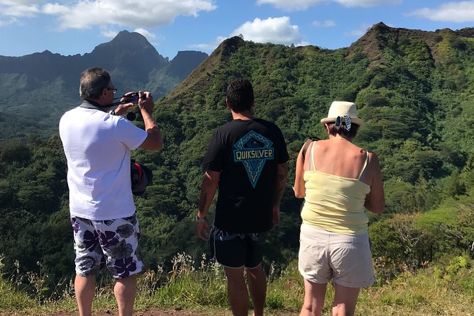4x4 Moorea Safari Tours : With Hotel transfers - Why a 4x4 is a smart way to see Moorea