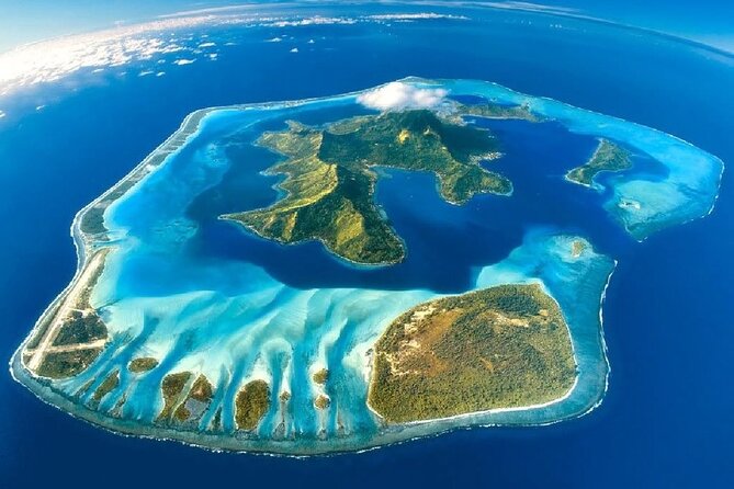 Bora Bora 30-minute Private Flight in a Light Aircraft - What happens after takeoff from Bora Bora Airport