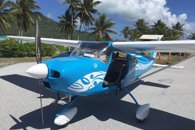 Bora Bora 30-minute Private Flight in a Light Aircraft - The reef, lagoon, and changing shades of blue