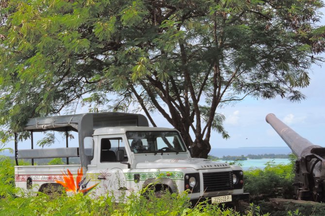Bora Bora 4WD Tour Including Lunch at Lucky House & Jet Ski Tour - Lucky House lunch at 11:45 a.m.