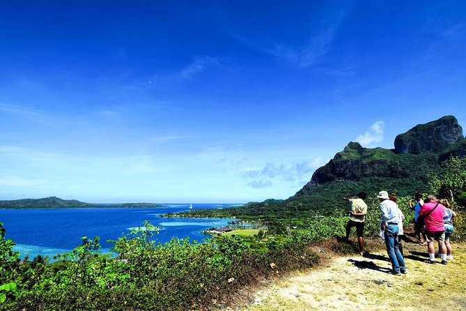 Bora Bora Combo Tour: Lagoon Cruise and 4WD Tour Including Snorkeling - Coconut oil, sarongs, and island-made goods