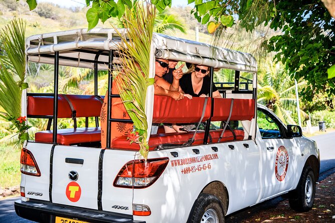 Bora Bora: Half Day Island 4WD Guided Tour - Amanahune Bay and the volcanic view