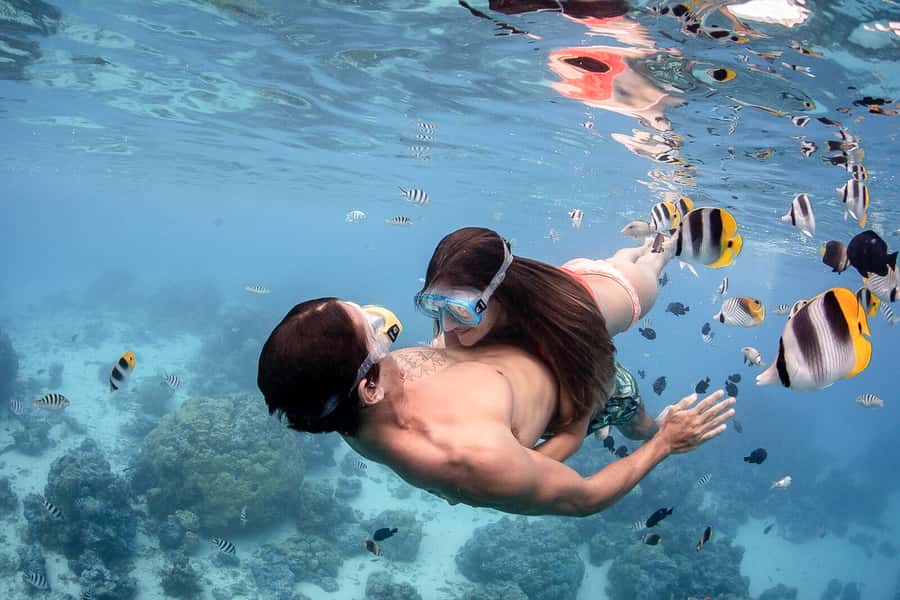 Bora Bora: Jet Ski, Lunch & Shark/ Ray Safari - Why the small group matters