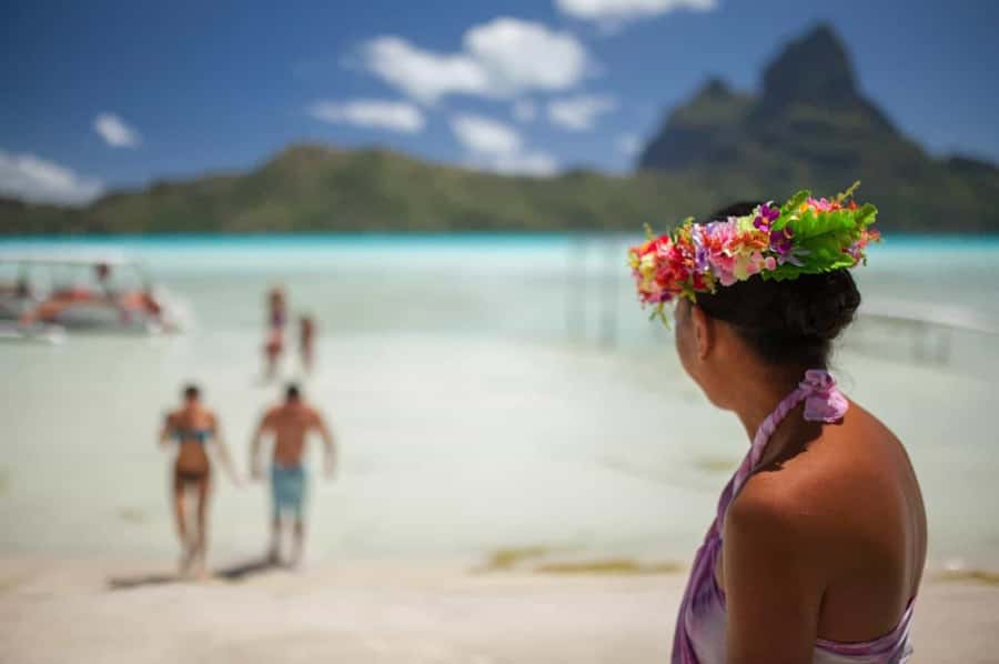Bora Bora Luxury Tour and Beach Picnic - A Motu Picnic Beneath Mt. Otemanu