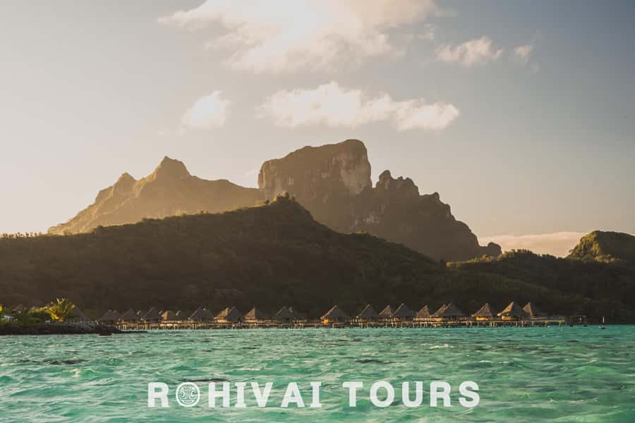 Bora Bora: Private Sunset cruise on the lagoon - A quiet sunset on Bora Bora’s lagoon