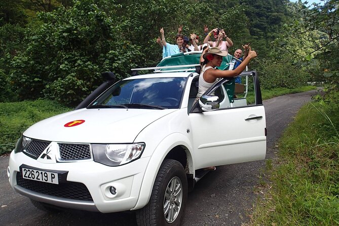 Crossing Over Tahiti Island Safari 4x4 - Lunch is extra, and the stop needs planning