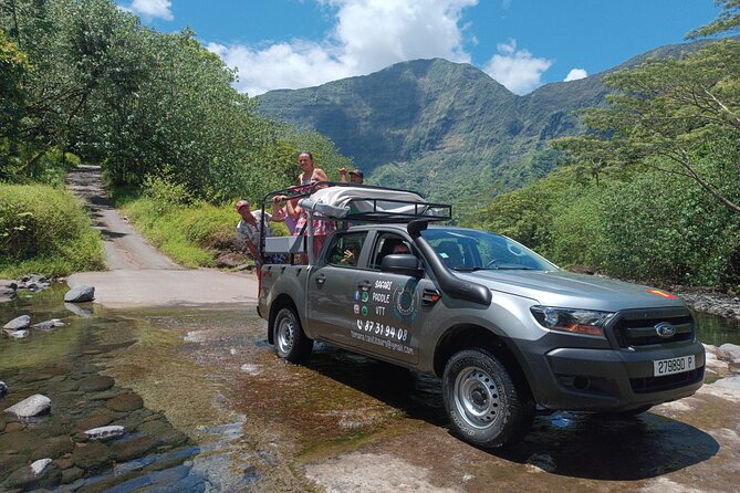 Découvrez le Mana durant la traversée de Tahiti en 4x4 Safari - Why Tahiti’s interior is worth a full day