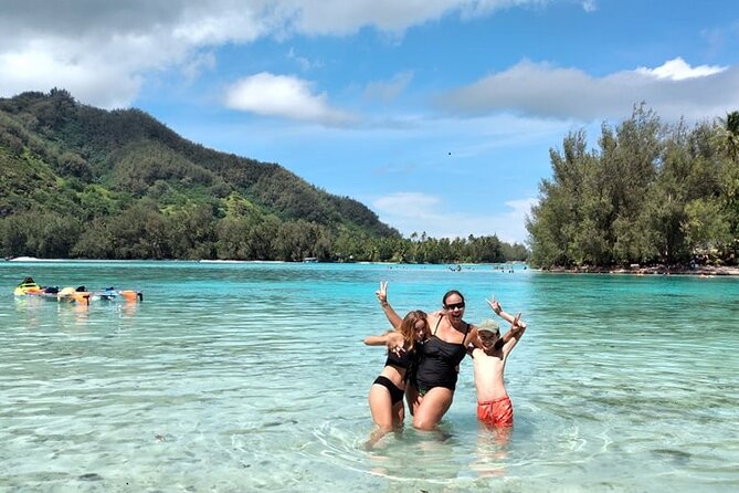Eco guided excursion to the lagoon of Moorea in a transparent kayak Afternoon 2h - A snorkeling stop without a rushed schedule