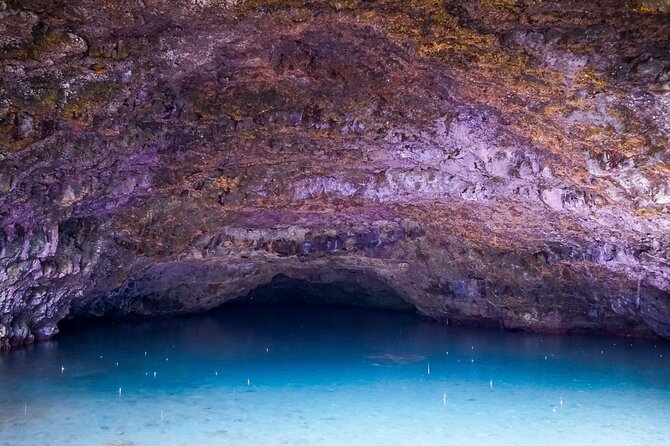 Explore Tahiti Nui, its landscapes and iconic sites. - Key points to know before you book