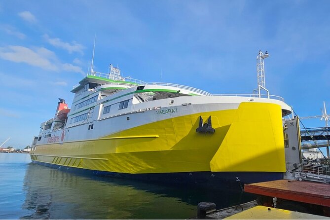 Ferry Transfer between Papeete, Tahiti and Moorea - A short sea crossing with a proper island feel