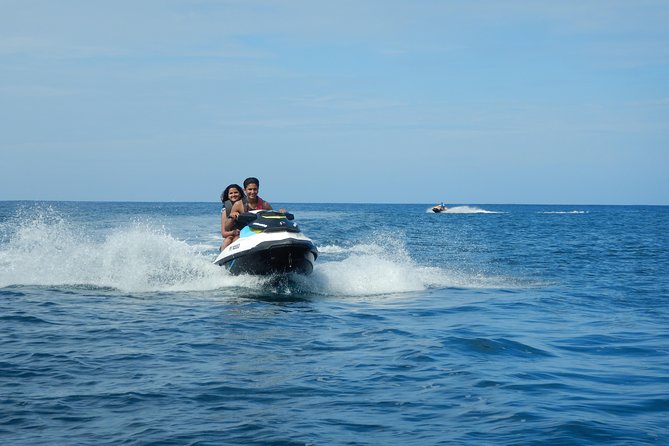 Jet-Ski Découverte 1H00 Jet Ski excursion to Moorea (Single or two-seater) - Starting at Moorea Activities Center in Opunohu