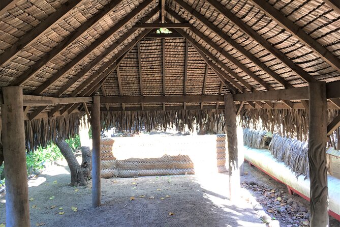 Land and Sea cultural tour to discover traditions, heritage and the lagoon - Why this Moorea tour is different