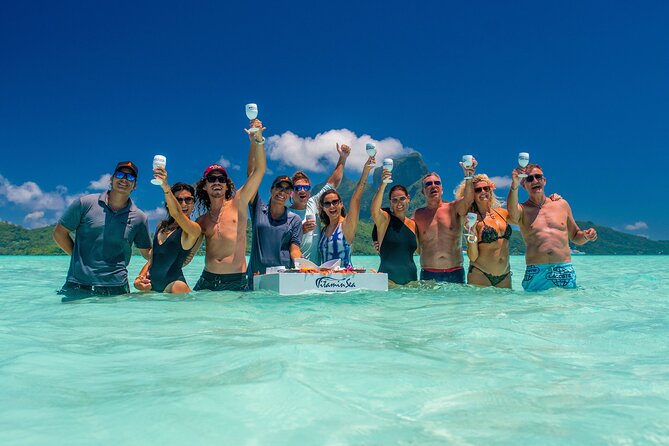 LUXURY Catamaran Bora Bora : Sailing, Snorkeling & Floating Bar - Comfort, crew, and service aboard the boat