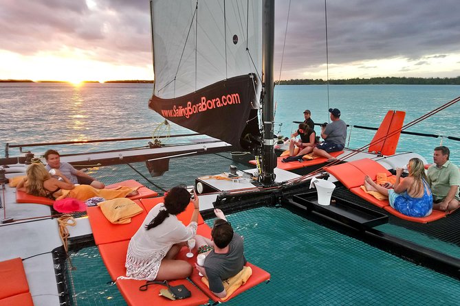 LUXURY Catamaran Bora Bora : The Sunset Escape - Sailing away from your hotel dock