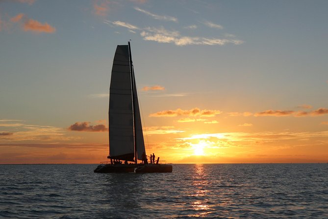 LUXURY PRIVATE Catamaran Bora Bora : The Sunset Escape - Sailing with Mount Otemanu in view