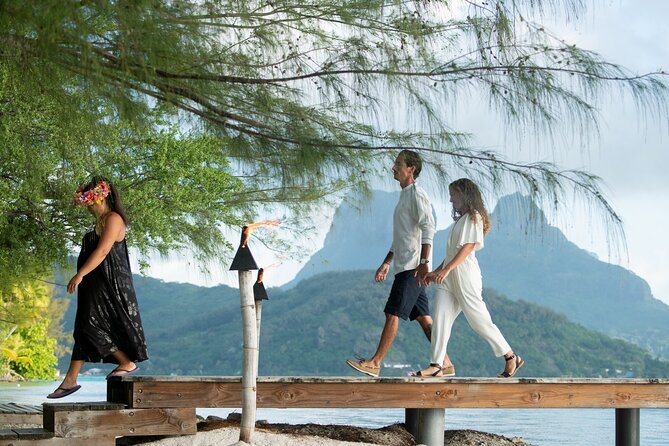 Luxury Private Sunset Cruise and Motu Dinner in Bora-Bora - Why this Bora Bora evening feels different