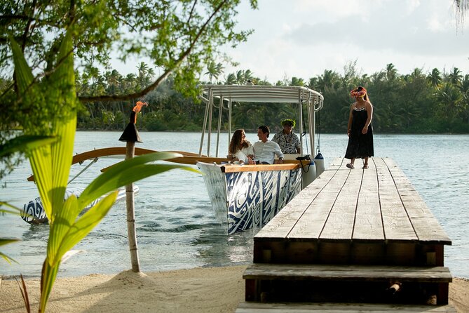 Luxury Private Sunset Cruise and Motu Dinner in Bora-Bora - Optional snorkeling with provided gear