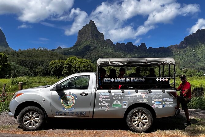 Moorea Cruise Ships: 4x4, Belvedere, Pineapple, & Magic Mountain - The tropical garden adds vanilla, preserves, and another view