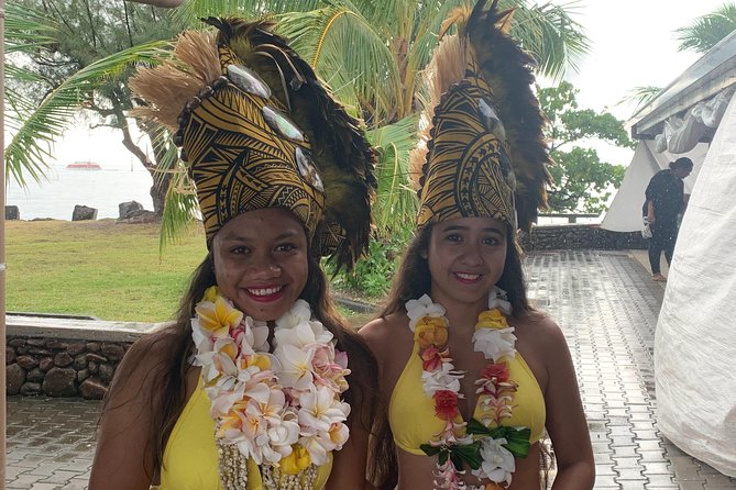 Moorea Cruise Ships: 4x4, Belvedere, Pineapple, & Magic Mountain - What the 4WD ride is really like