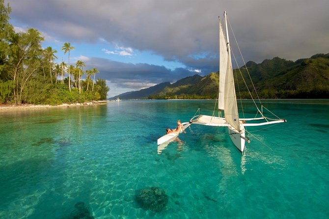 Moorea Discovery Half-day Sailing - Motu Tiahura and the snorkeling stop