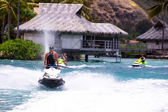 Moorea Explorer Jet Ski tour - Starting the ride and getting comfortable