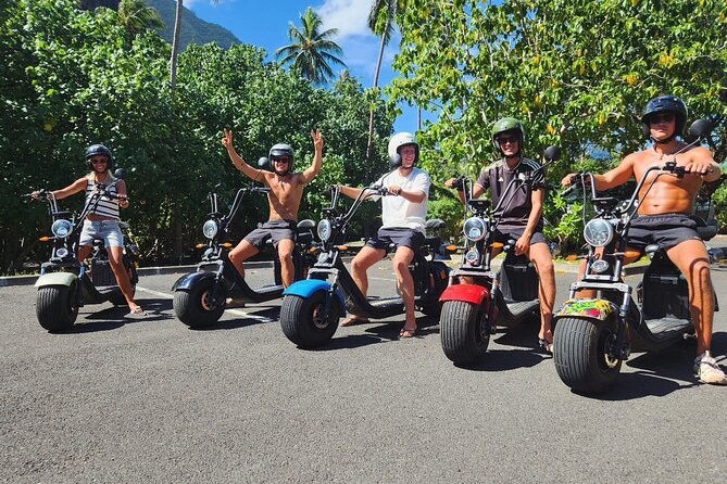 Moorea tour in electric citycoco (in autonomy) - Rotui juice and rum at Manutea Tahiti
