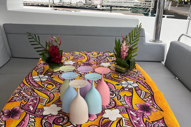 Polynesian atmosphere in Bora Bora Lagoon, Tapas and Cocktail - What the $72.47 price really covers