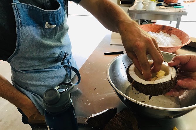 Polynesian culinary experience - Who will get the most from this Moorea activity