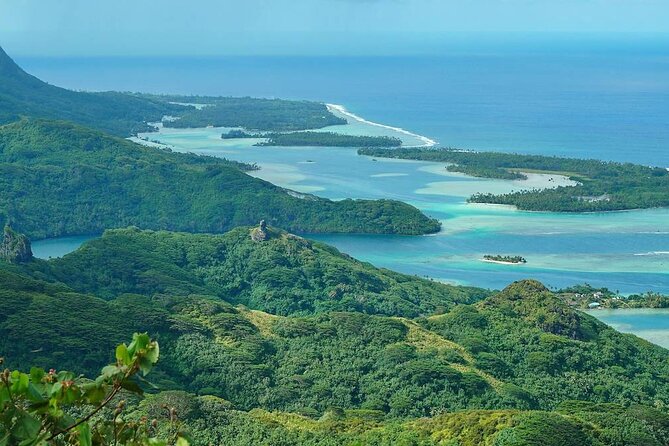 Private 30-minute flight downwind of Huahine - What the private format really means