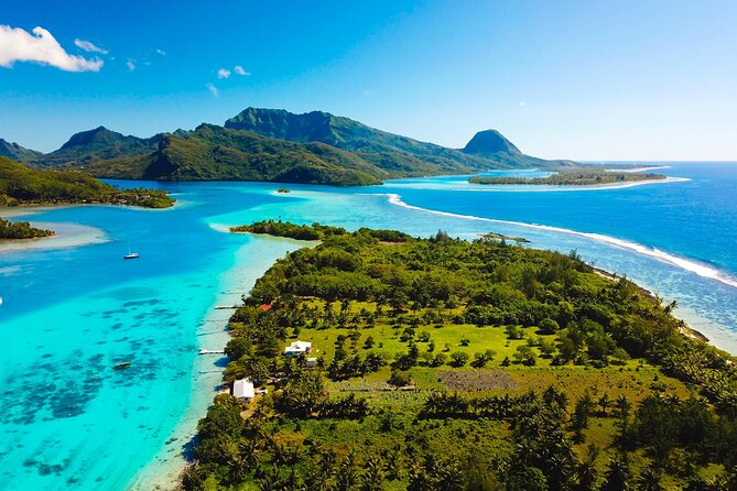 Private 30-minute flight downwind of Huahine - How the 30 minutes may feel