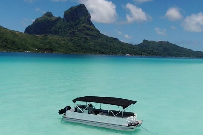 Private Lagoon Tour on a Prestigious Pontoon Boat in Bora Bora - The small comforts that make the boat feel special