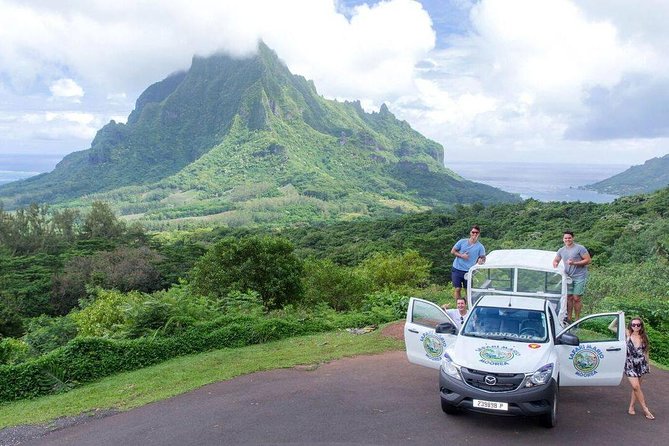 Private Morning Moorea 4WD Tour with Champagne - Key points at a glance