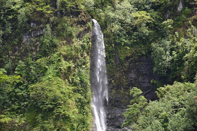 Private Tahiti Circle Island - Waterfalls, Black Sand & Views - Faarumai Waterfalls and Tahiti’s wet side