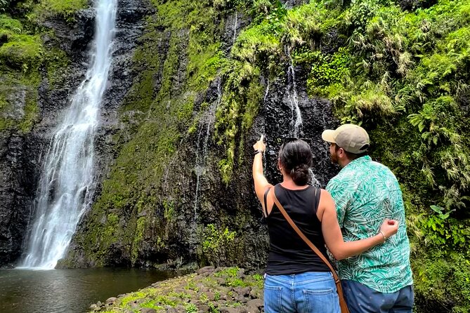 Private TAHITI Half Day Circle Island Tour (Departs 8am or 1pm) - A private look at Tahiti in four and a half hours