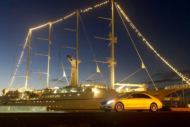 Private transfer Airport, Hotels, Pensions, Ferry, Restaurants - Comfort inside the vehicle