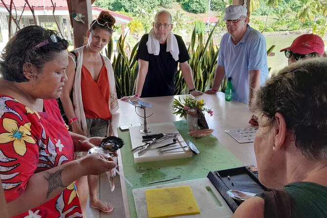 Raiatea-Beautiful Black Pearl of Tahiti and the Vanilla of Tahaa - Is $129.45 a fair price?