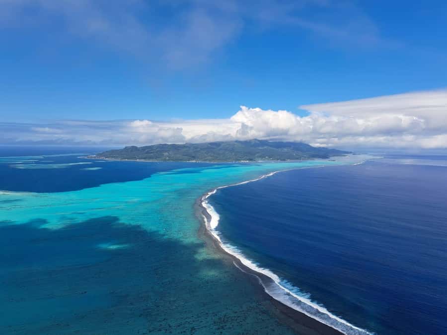 Raiatea: Bora Bora and Taha'a Private Scenic Flight one hour - Is $82 per person good value?