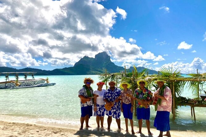 Reef Discovery Private Treasure Hunt - Manta rays and the excitement of a close sighting
