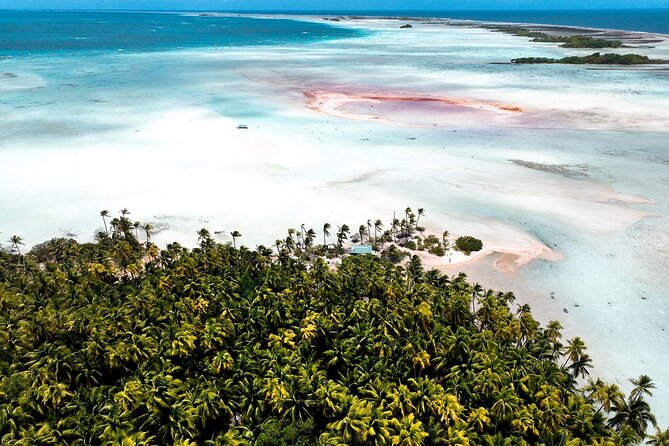 REEF ISLAND | private island | pink sand | natural swimming pools - Free time among pink sand and dark reef