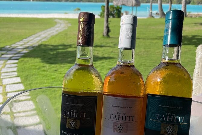 Romantic Private Sunset and Motu Dinner for Two - How private is the experience?