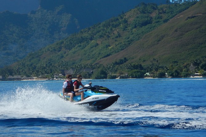 Small Magic Combo 3h30 of Quad + 1H00 of Jetski - Rays, black-tip sharks, and a short lagoon stop