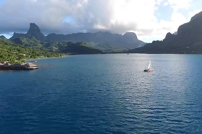 Sunset Cruise : Moorea Sailing on a Catamaran named Taboo - Ōpūnohu Bay and the northern coast