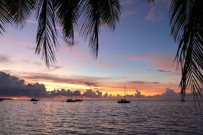 Sunset Cruise : Moorea Sailing on a Catamaran named Taboo - What happens when the wind is calm