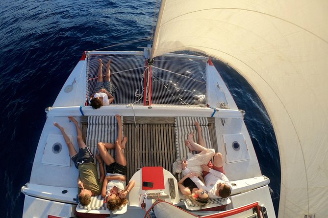 Sunset Cruise : Moorea Sailing on a Catamaran named Taboo - Finding the sunset viewpoint
