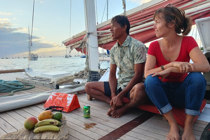 Sunset sailing trip on the Lagoon of Tahiti - What is served on the canoe