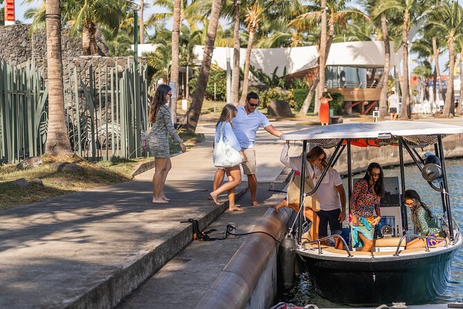 Tahiti Lagoon Snorkeling and Lunch Boat Tour (6 pax max) - Leaving Papeete and learning the coast
