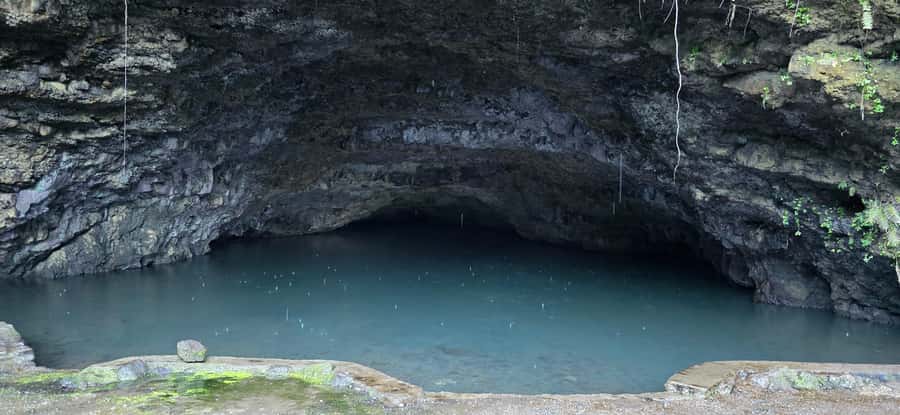 Tahiti: Private Half Day Culture and Nature Highlights Tour - Taharuu’s black sand and strong surf
