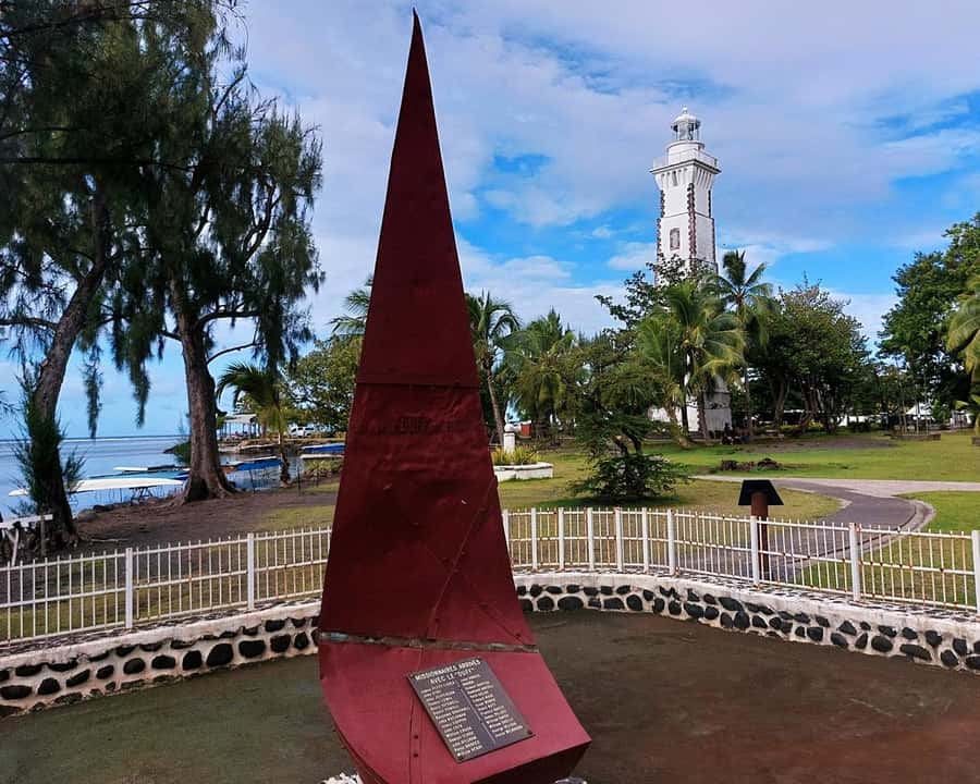 Tahiti Private Half Day Tour. Nature, history and culture - Pickup, languages, and timing